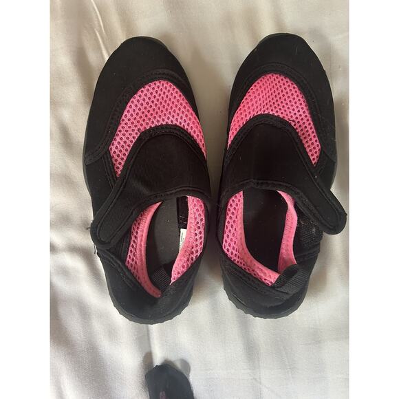 Athletech Black Pink Water Shoes size 11/12 - Picture 2 of 4